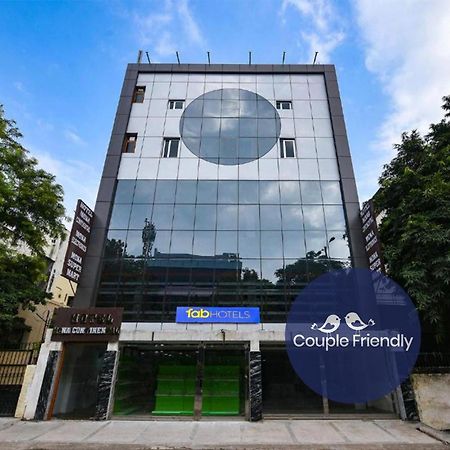 Fabhotel Mona Continental - Nr Laxmi Nagar It Hub Ню Делхи Екстериор снимка